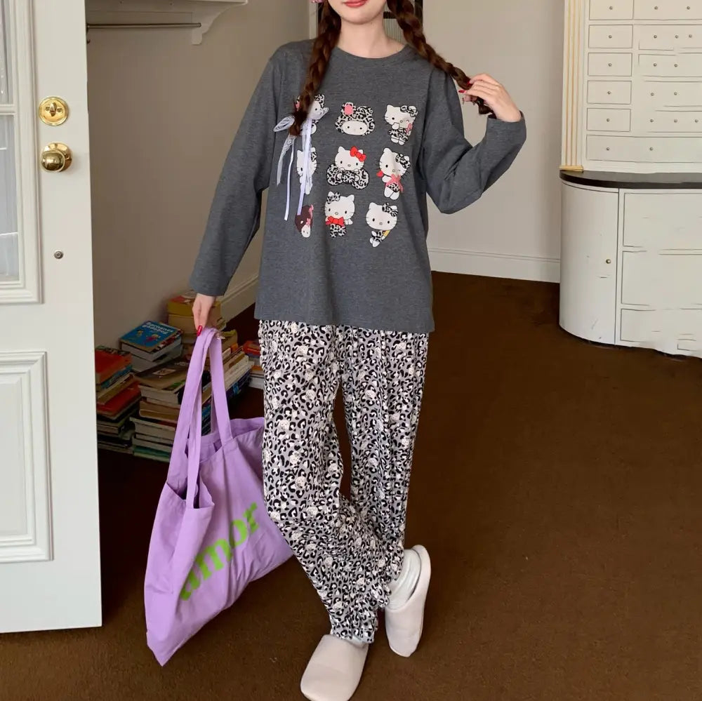 新作 かわいい ヒョウ柄 ハローキティ コットン パジャマ 上下セット 大人用 ルームウェア 可愛い 長袖 ゆったり セットアップ ID4801 - レディース＞セットアップ
