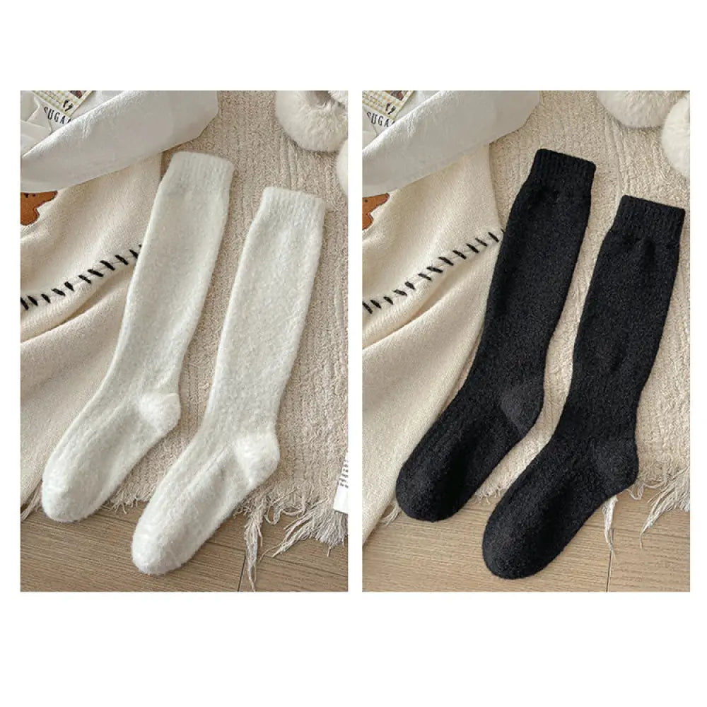 靴下 裏ボア 冷え取り くつした 極厚 美脚 ハイソックス もこもこ ぽかぽか 防寒 冷え対策 レディース かわいい 温活 保温 暖か ホワイト + ブラック / フリー グッズ＞ソックス