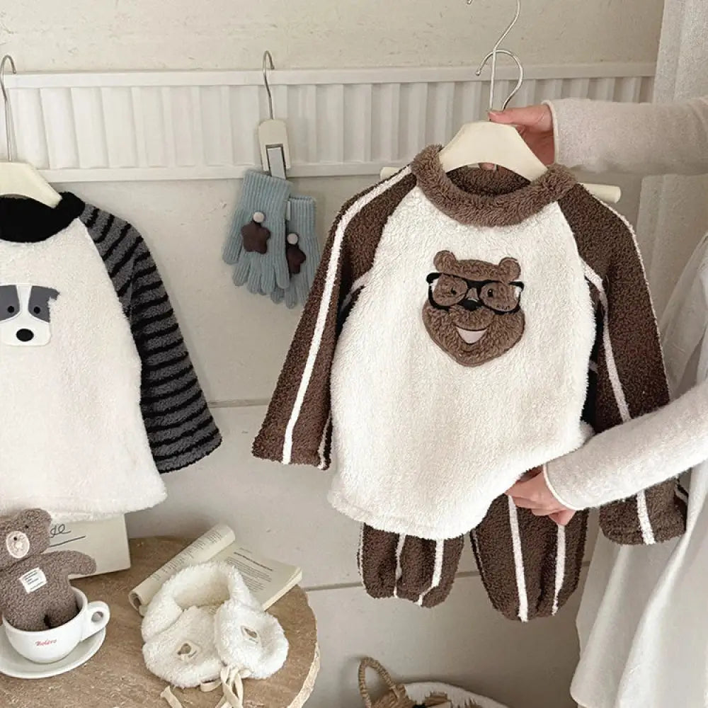 子供 冬 パジャマ セット 男の子 ルームウェア 加フリース セット 快適 加厚 保温 ID2917 ブラウン / 90cm