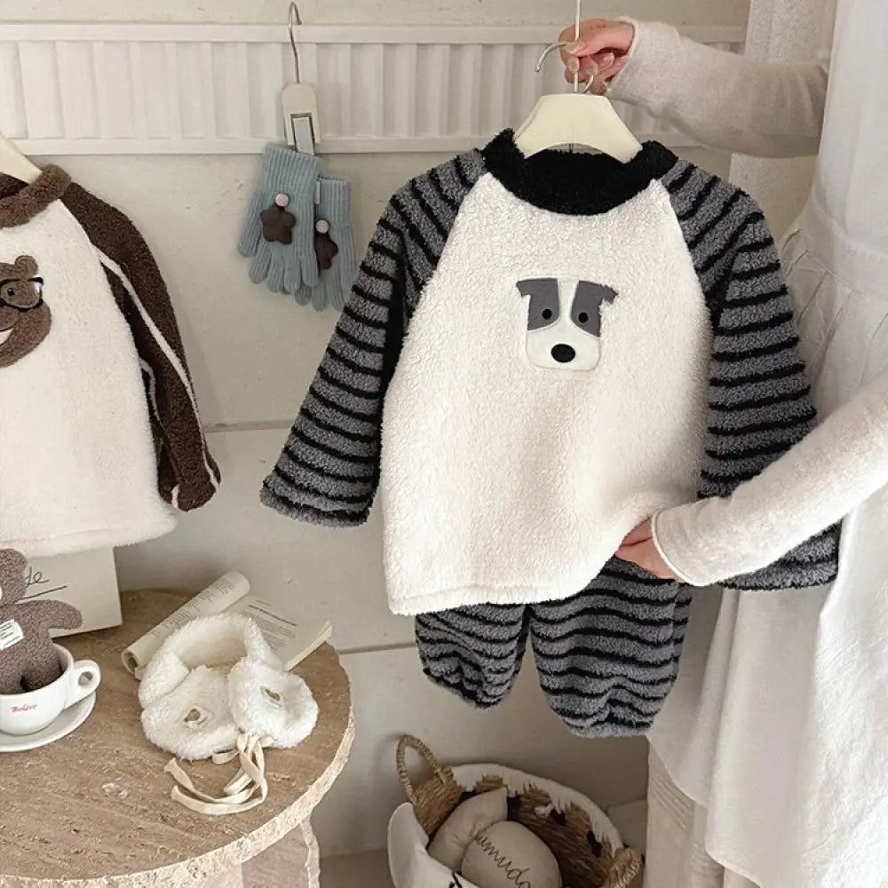 子供 冬 パジャマ セット 男の子 ルームウェア 加フリース セット 快適 加厚 保温 ID2917 グレー / 90cm