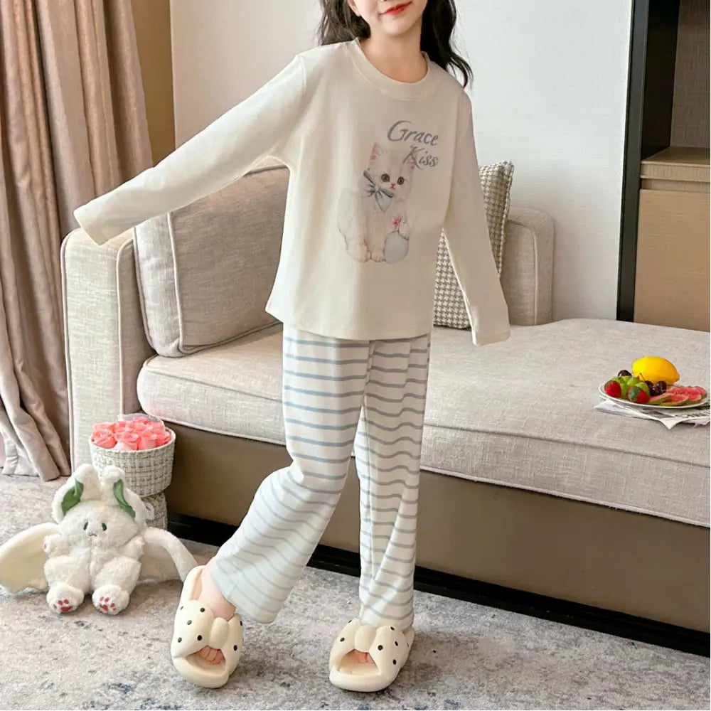 子供用 パジャマ 女の子 冬用 中学生向け デロン フリース ルームウェア 女児 人気 長袖 セットアップ ID2582