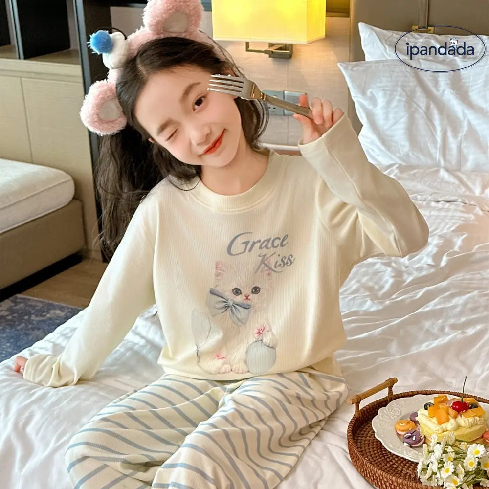 子供用 パジャマ 女の子 冬用 中学生向け デロン フリース ルームウェア 女児 人気 長袖 セットアップ ID2582